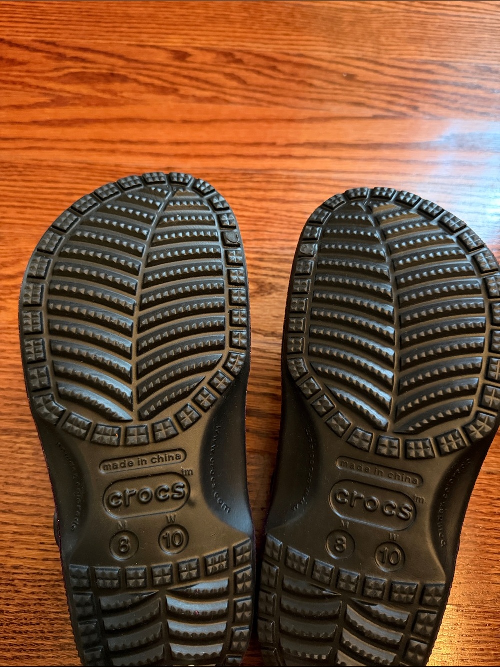 Hocus Pocus Crocs Limited Edition - Picture 3 of 3